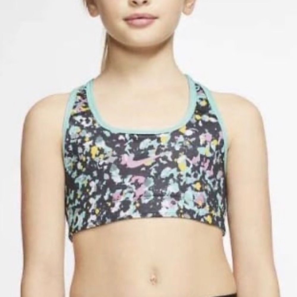 NIKE Big Girls  Reversible Sport Bra | XL